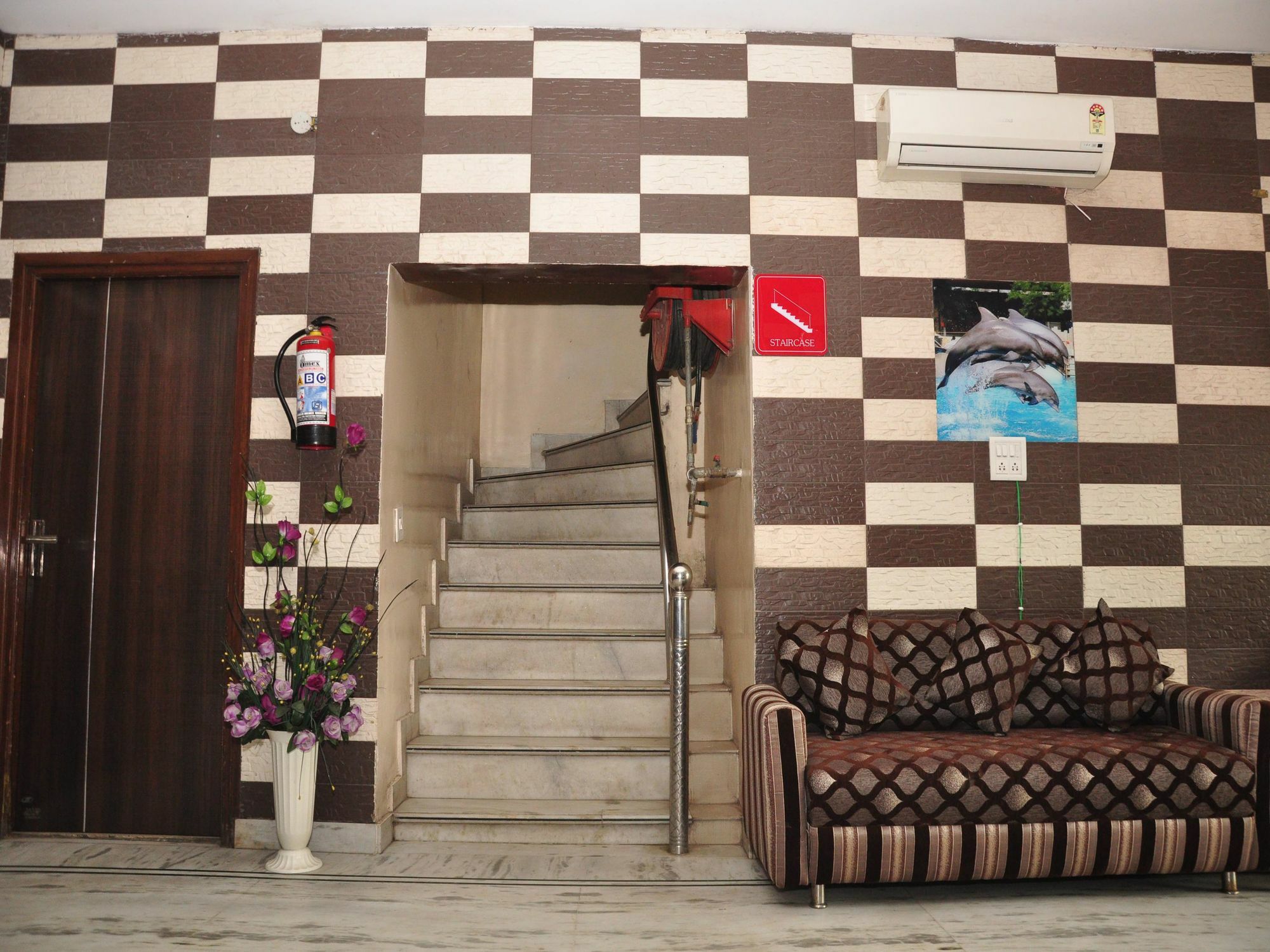 Hotel Hk Continental Amritsar Ngoại thất bức ảnh