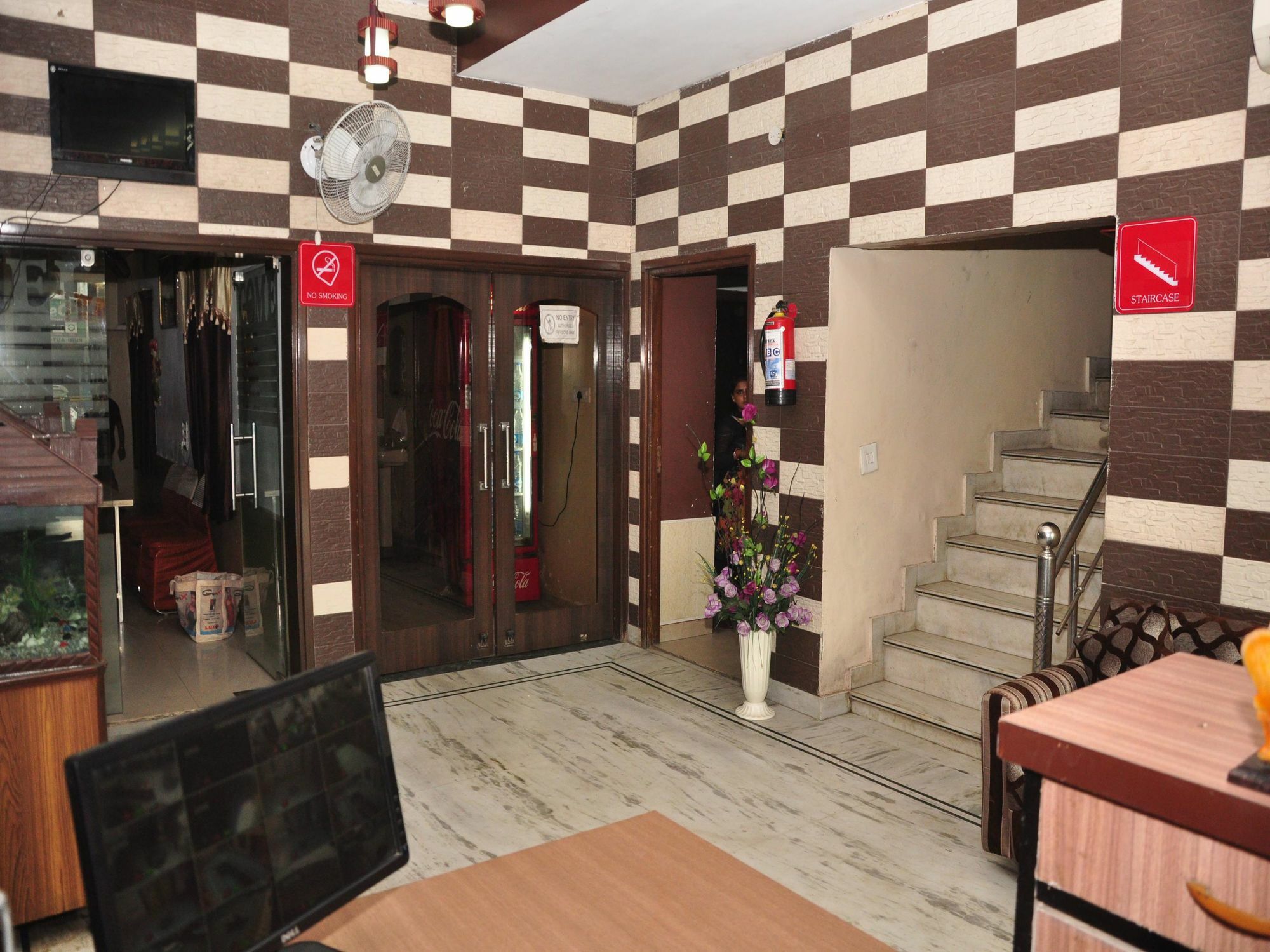 Hotel Hk Continental Amritsar Ngoại thất bức ảnh